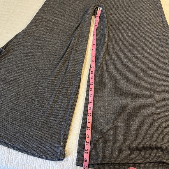 Project Social T Wide Leg Charcoal Knit Pants Medium NWOT Ribbed - Picture 6 of 8